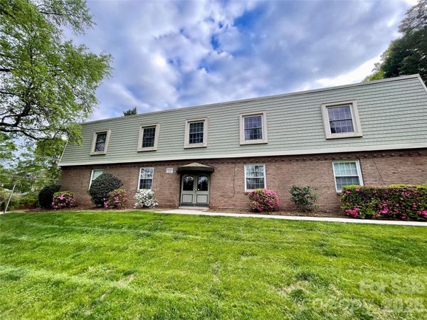 2602 Park Road, Unit H, Charlotte, NC 28209