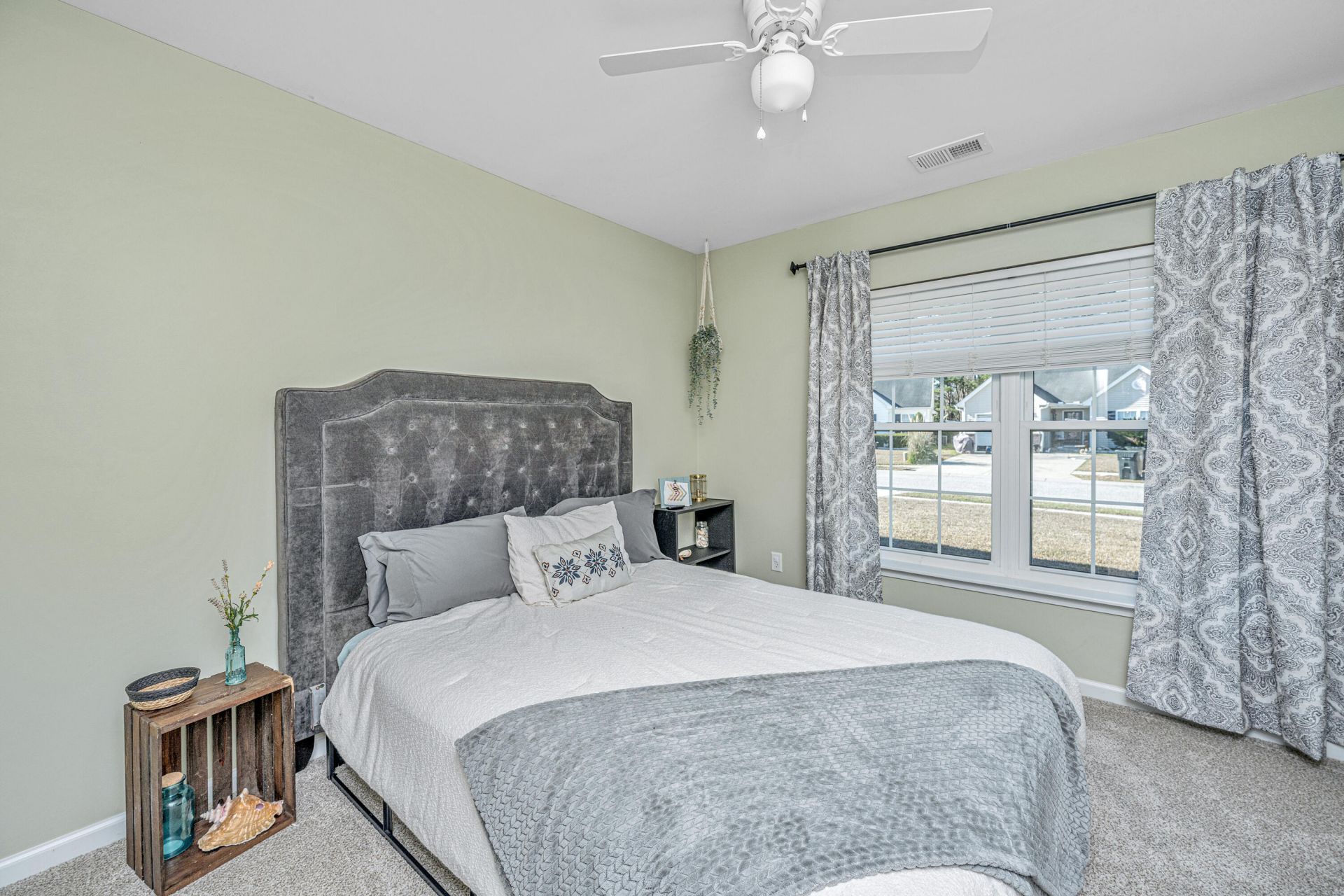 105 Avonshire Drive Photo 11