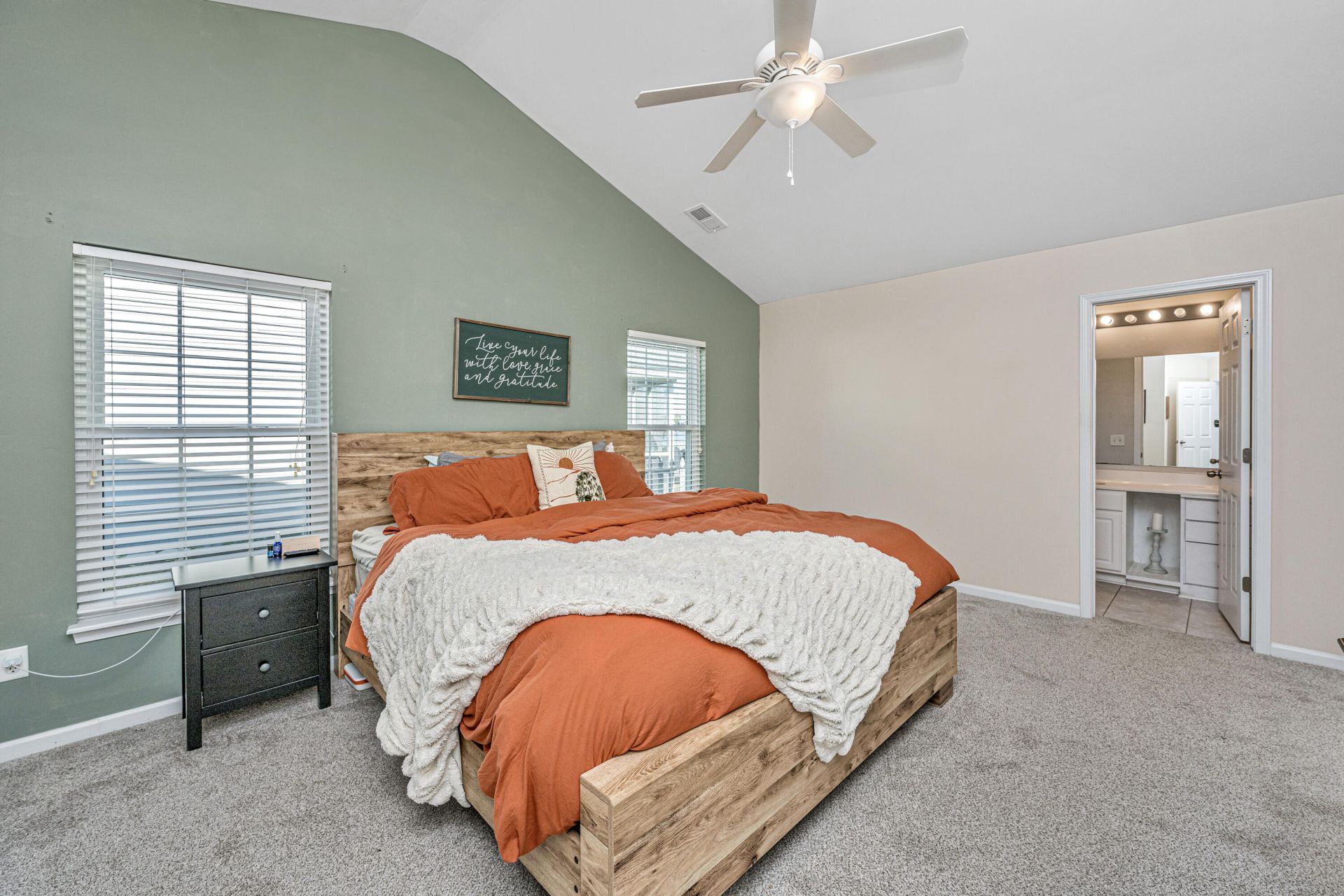 105 Avonshire Drive Photo 13