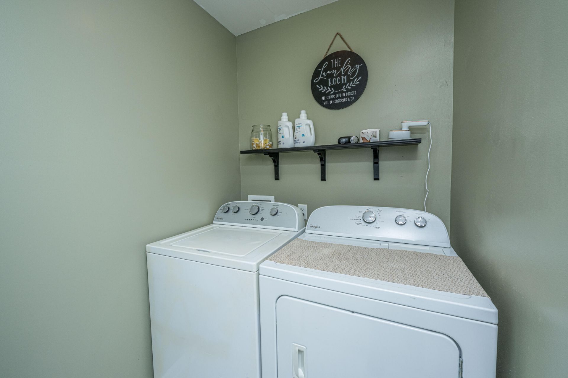 105 Avonshire Drive Photo 21