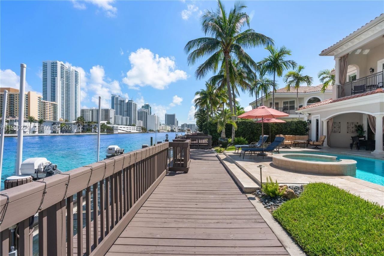 1495 Windjammer Way, Hollywood, FL 33019 Photo