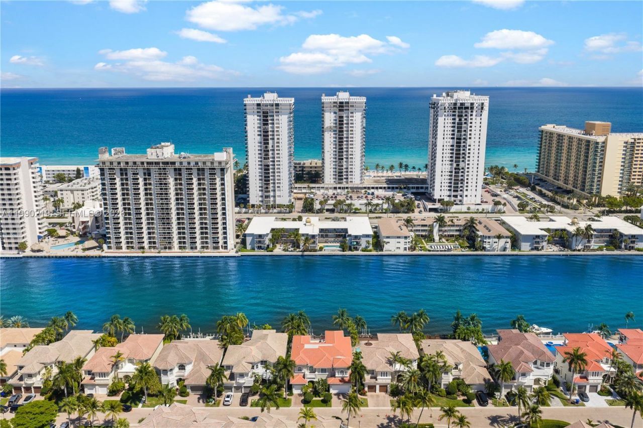 1495 Windjammer Way, Hollywood, FL 33019 Photo