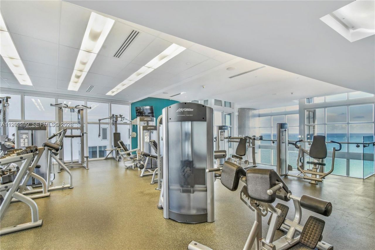 18101 Collins Ave , Unit 5104, Sunny Isles Beach, FL 33160 Photo