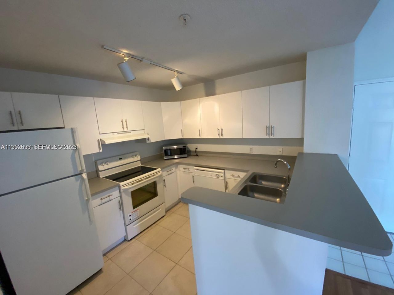 4500 NW 107th Ave, Unit 201-9, Doral, FL 33178 Photo