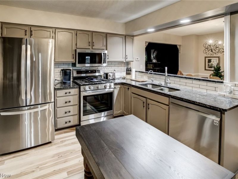 167 S Medina Line Road, Akron, OH 44321 Photo 24