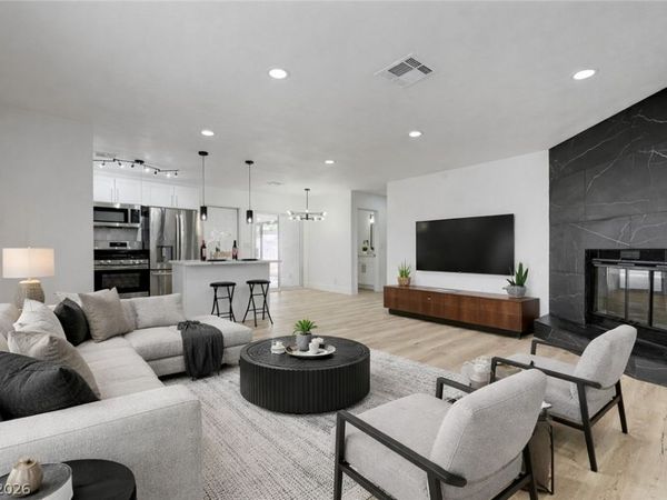 252 Meyers Avenue , Henderson, NV 89015