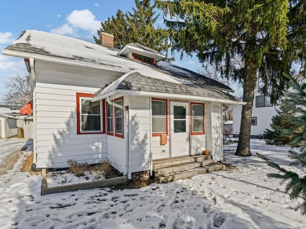 1710 W CHURCH Street , Champaign, IL 61821