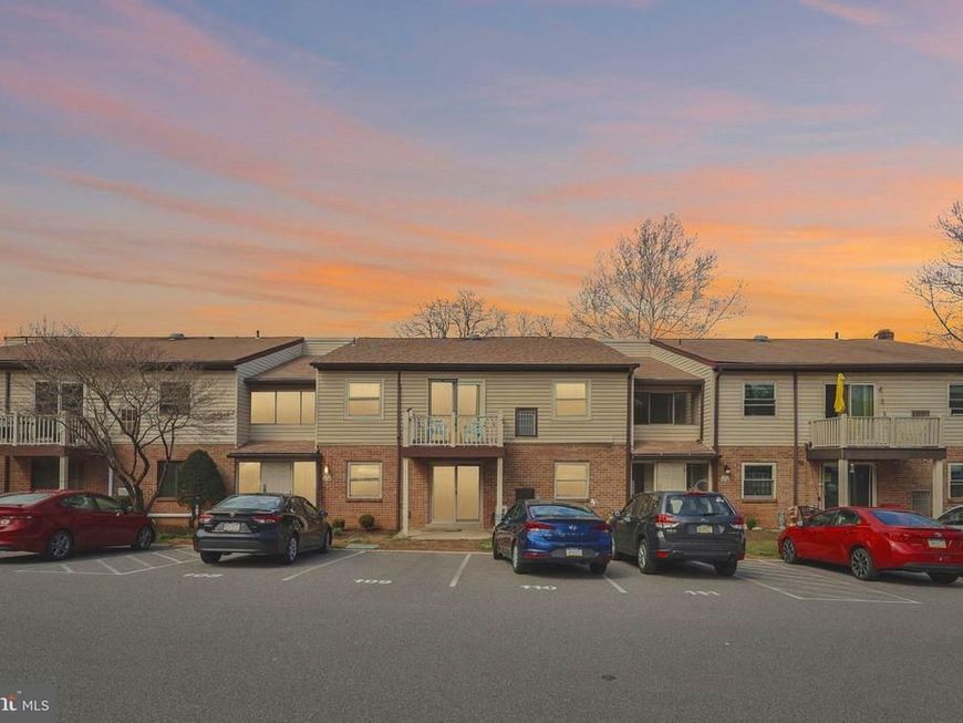 280 Bridgewater Road, Unit F8, Brookhaven, PA 19015 Main Photo