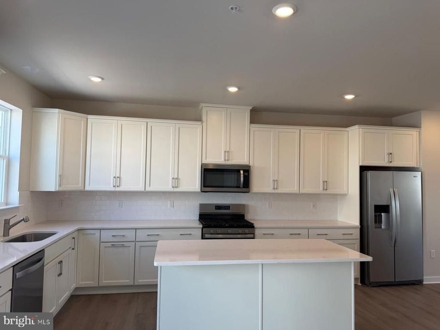 33 East Front Street, Bridgeport, PA 19405 Main Photo