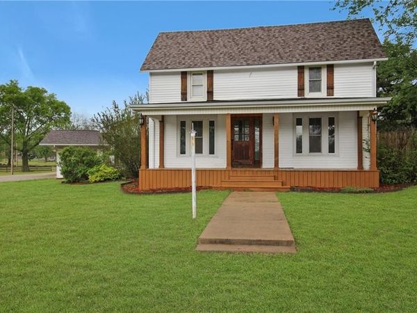 1509 5th Street, Oswego, KS 67356