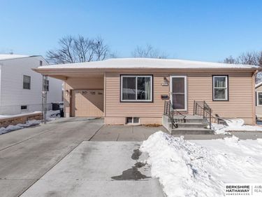 4021 N 11 Street, Lincoln, NE 68521