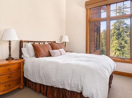 110 Flynn Rd, Bear Valley, CA 95223 Photo