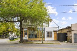 1106 King Street photo 4