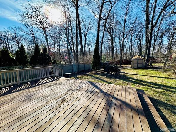 3584 Ashview Street, West Bloomfield Twp, MI 48324