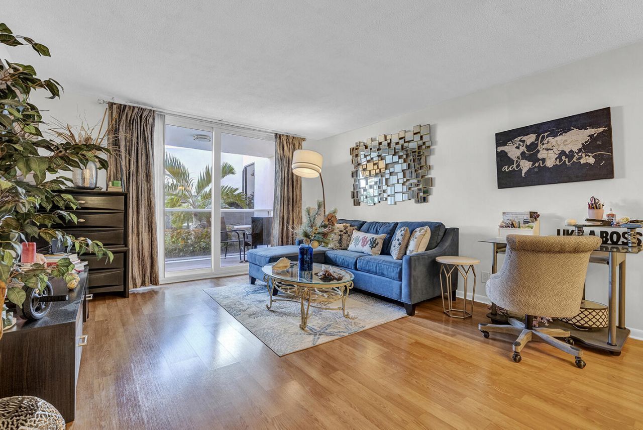 1904 S Ocean Drive, Unit 201, Hallandale Beach, FL 33009 Photo