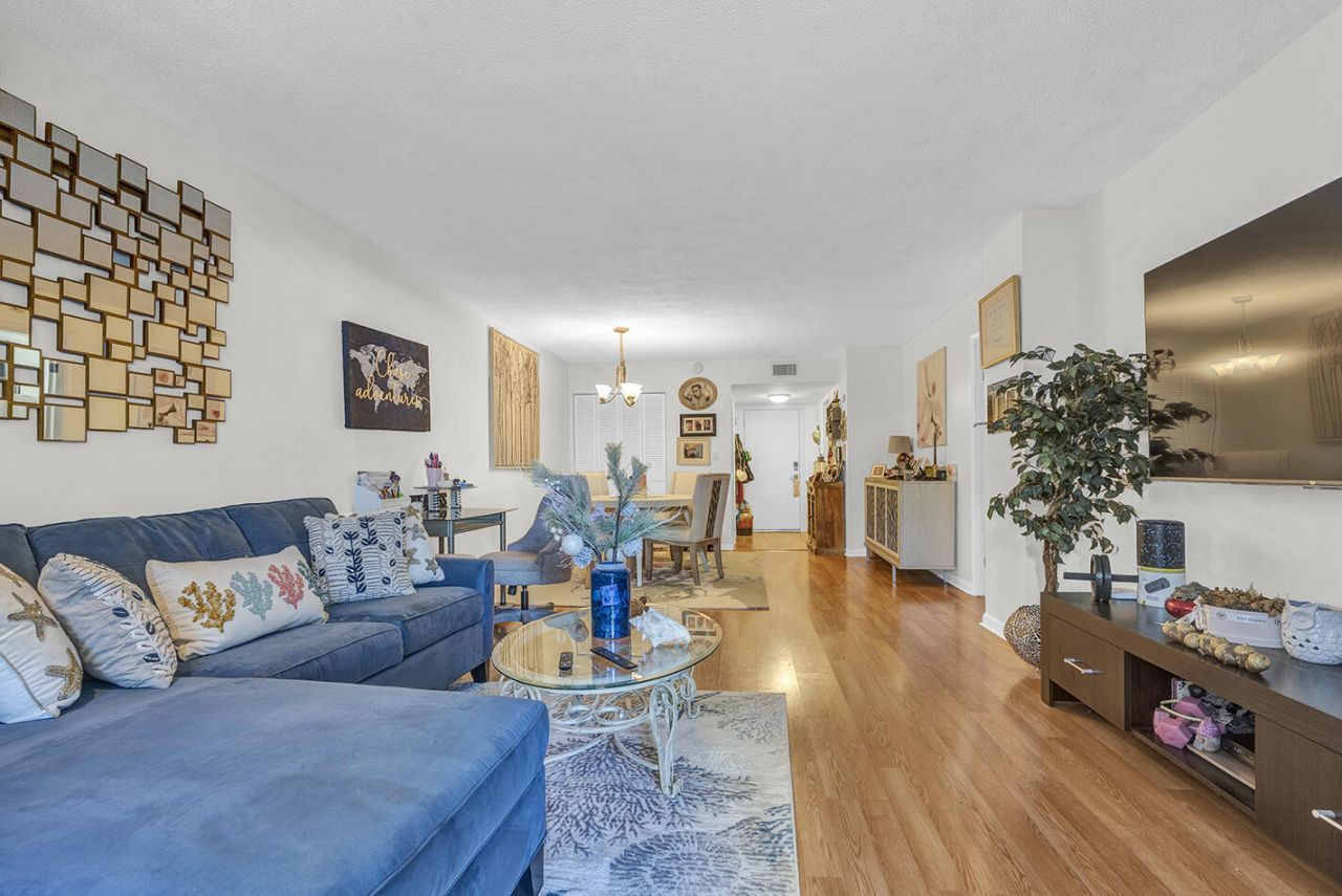 1904 S Ocean Drive, Unit 201, Hallandale Beach, FL 33009 Photo