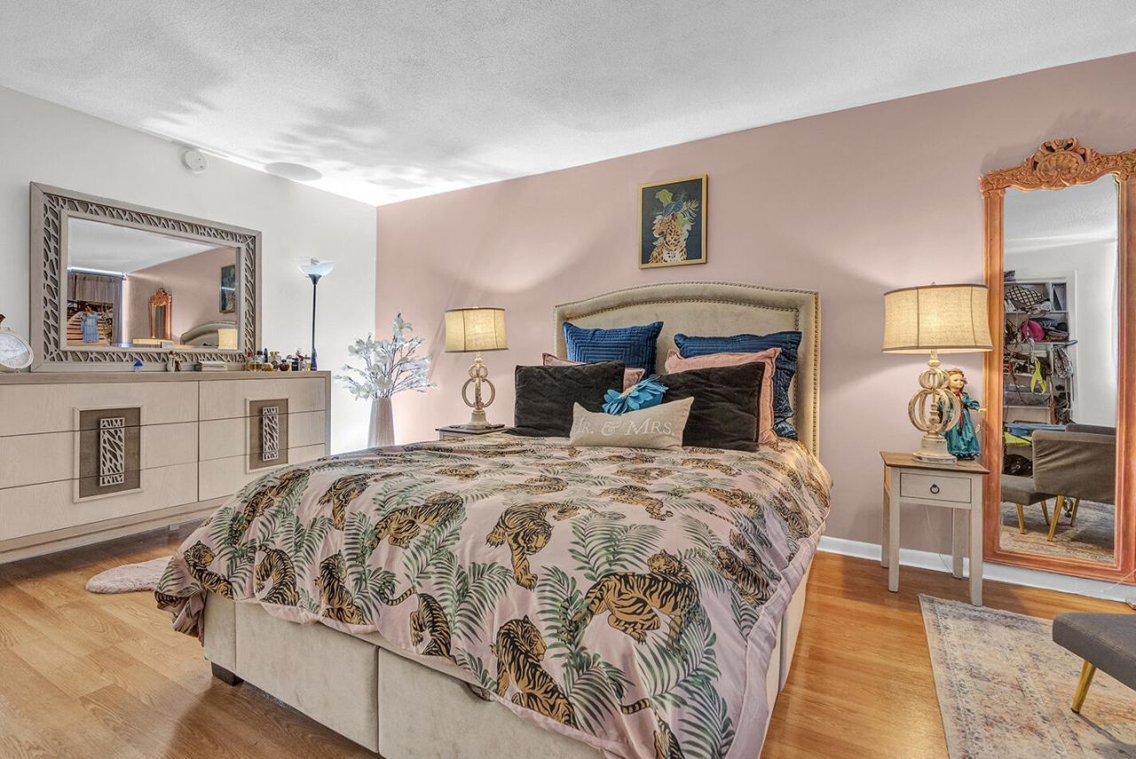 1904 S Ocean Drive, Unit 201, Hallandale Beach, FL 33009 Photo