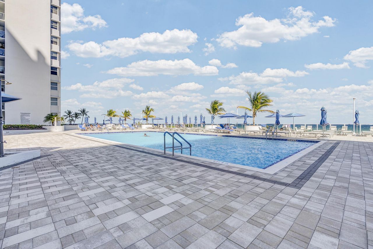 1904 S Ocean Drive, Unit 201, Hallandale Beach, FL 33009 Photo