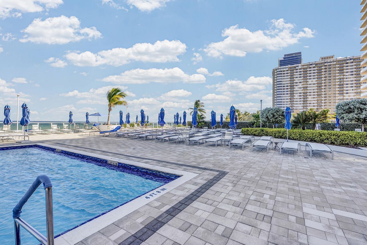 1904 S Ocean Drive, Unit 201, Hallandale Beach, FL 33009 Photo