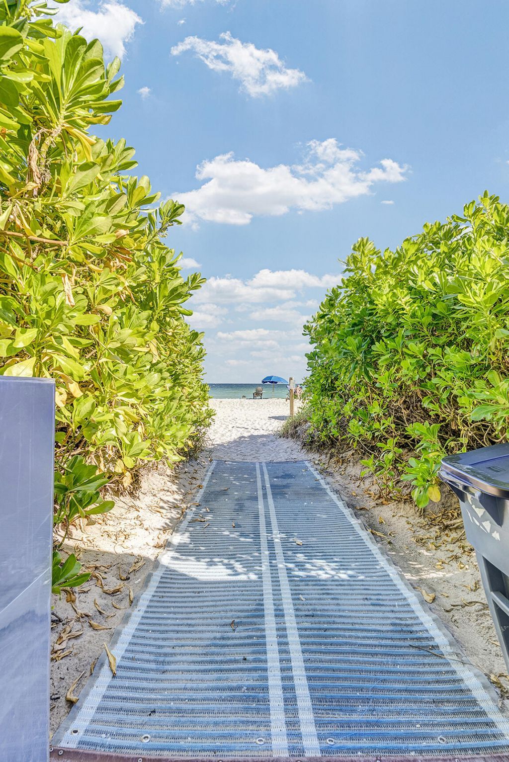 1904 S Ocean Drive, Unit 201, Hallandale Beach, FL 33009 Photo