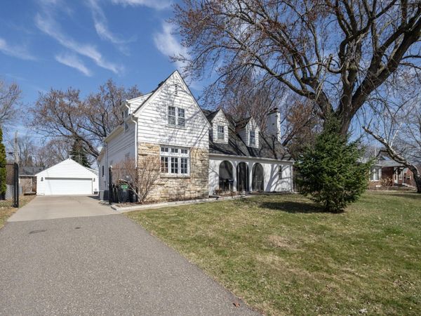 2721 29th Avenue NE, Saint Anthony, MN 55418