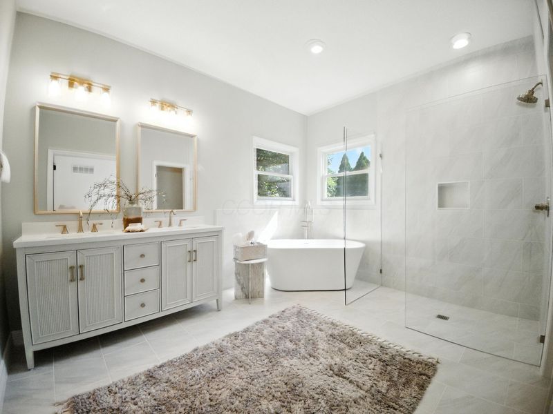 4256 Landhigh Lakes Drive , Powell, OH 43065 Photo 10