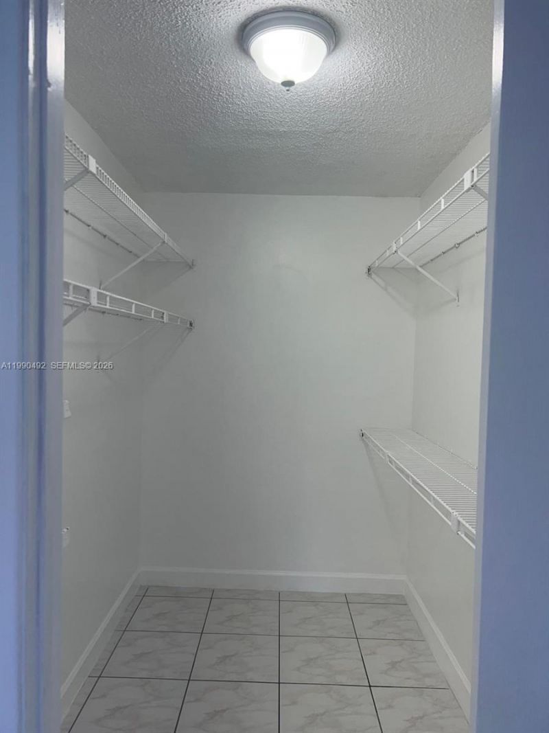 2565 W 56th St , Unit 209, Hialeah, FL 33016 Photo