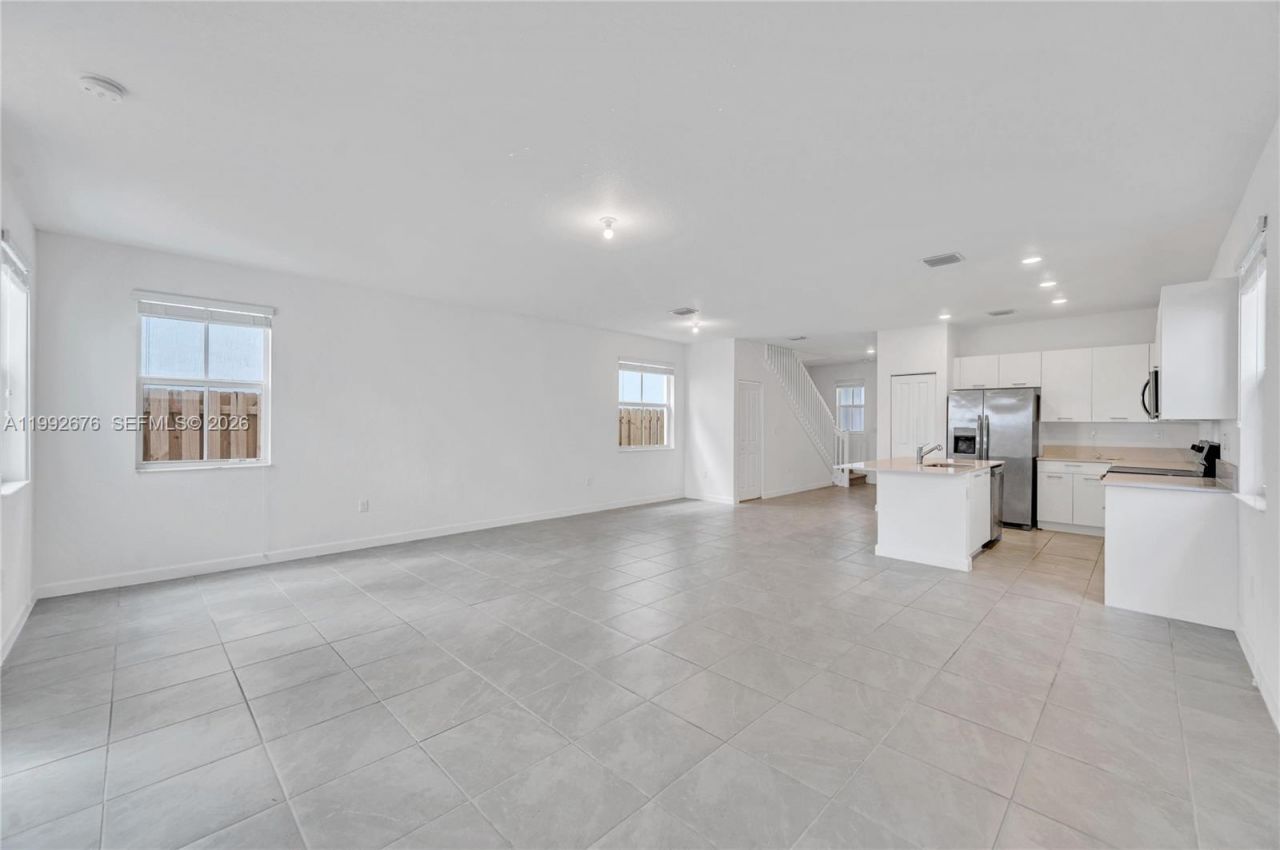 2300 NW 130th St, Miami, FL 33167 Photo