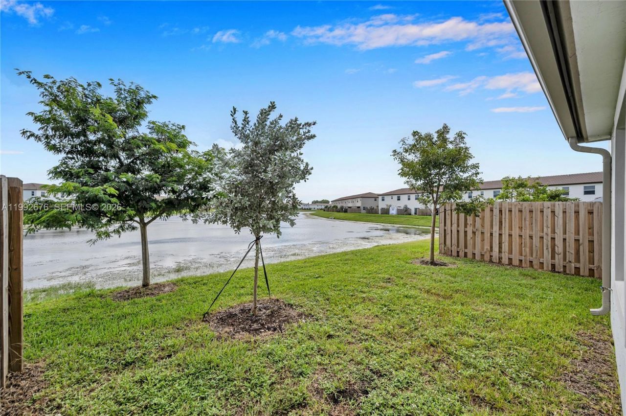 2300 NW 130th St, Miami, FL 33167 Photo