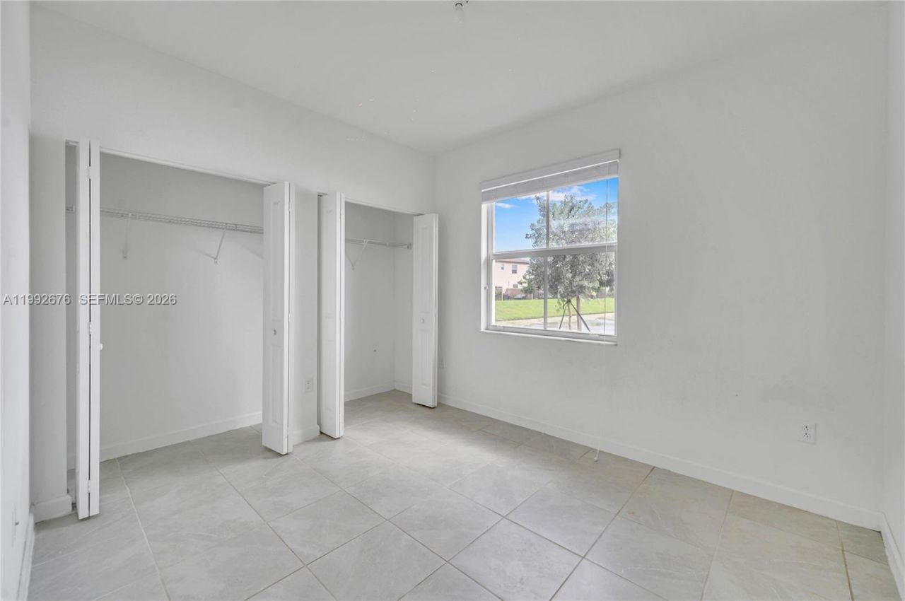 2300 NW 130th St, Miami, FL 33167 Photo