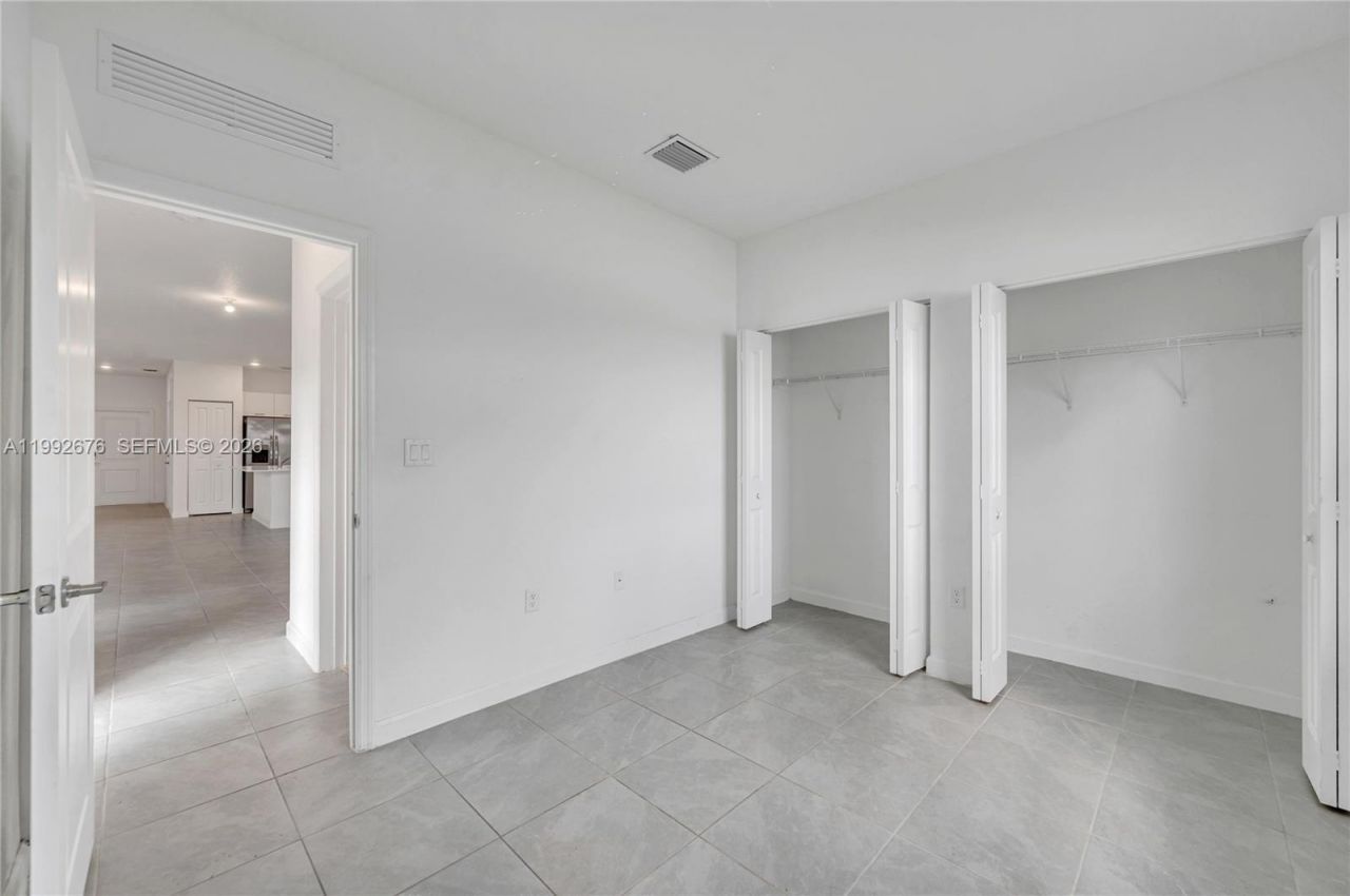 2300 NW 130th St, Miami, FL 33167 Photo