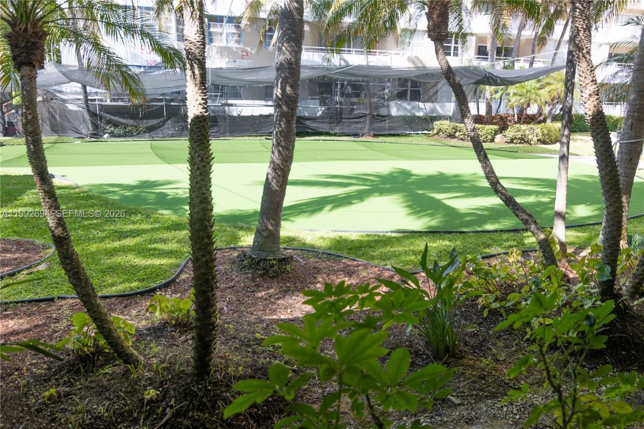 1965 S Ocean Dr, Unit 9F, Hallandale Beach, FL 33009 Photo