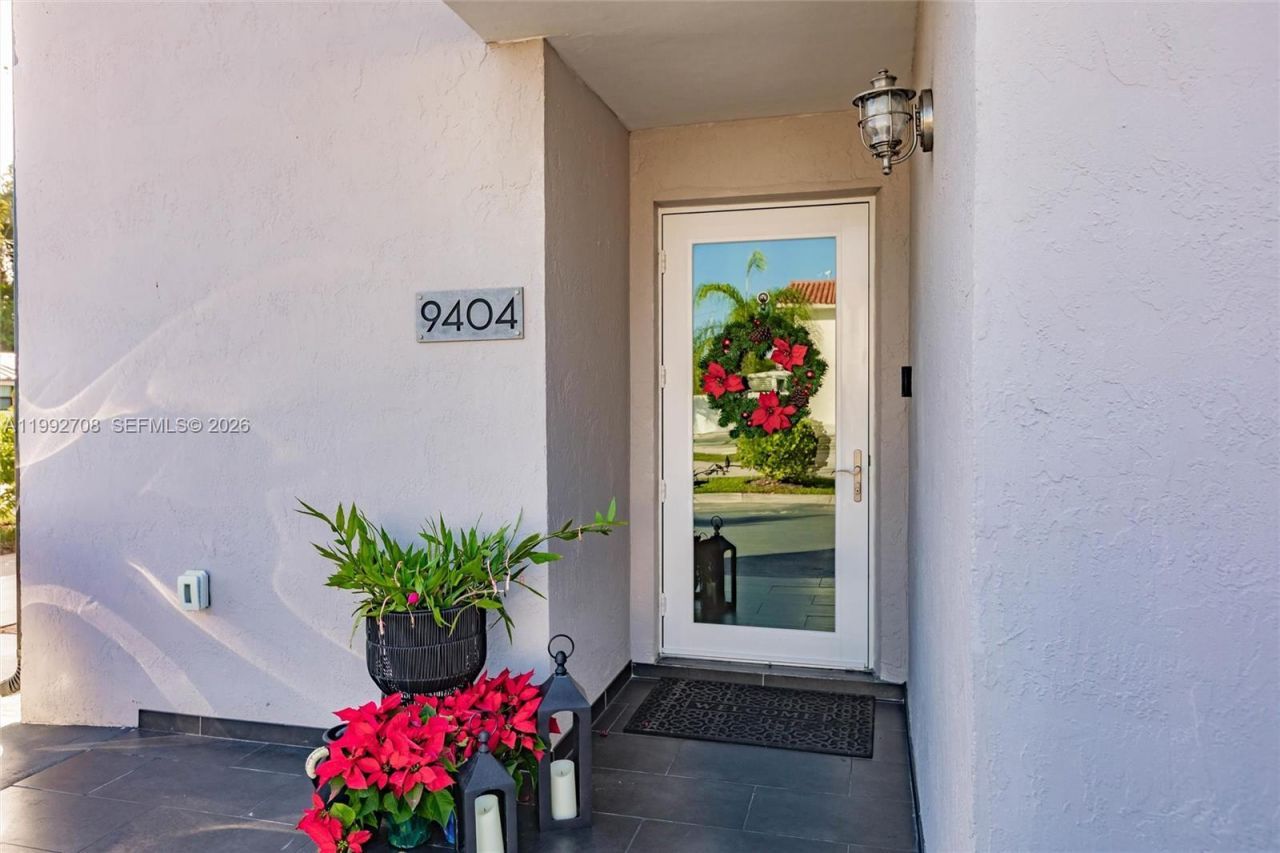 9404 SW 8th Ter , Unit 9404, Miami, FL 33174 Photo