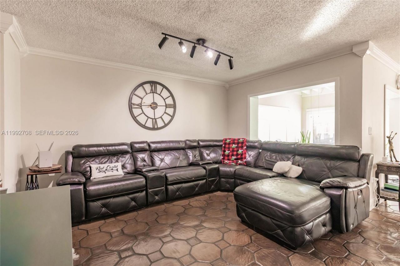 9404 SW 8th Ter , Unit 9404, Miami, FL 33174 Photo