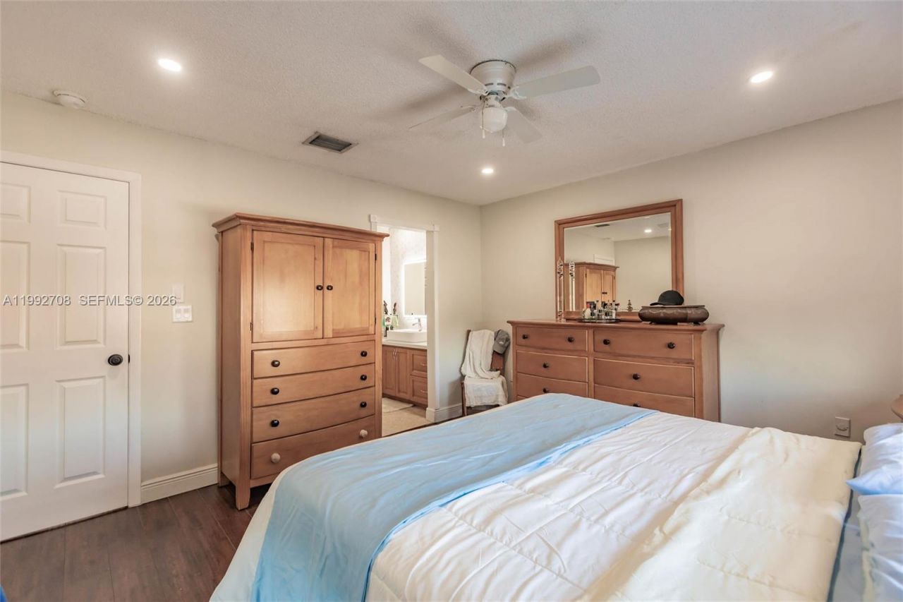 9404 SW 8th Ter , Unit 9404, Miami, FL 33174 Photo