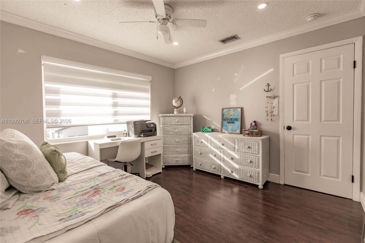 9404 SW 8th Ter , Unit 9404, Miami, FL 33174 Photo