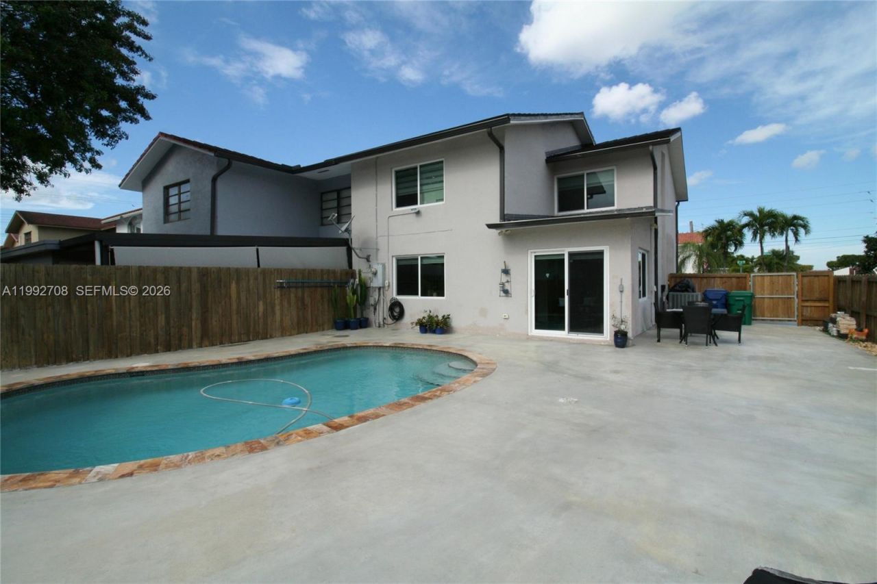 9404 SW 8th Ter , Unit 9404, Miami, FL 33174 Photo