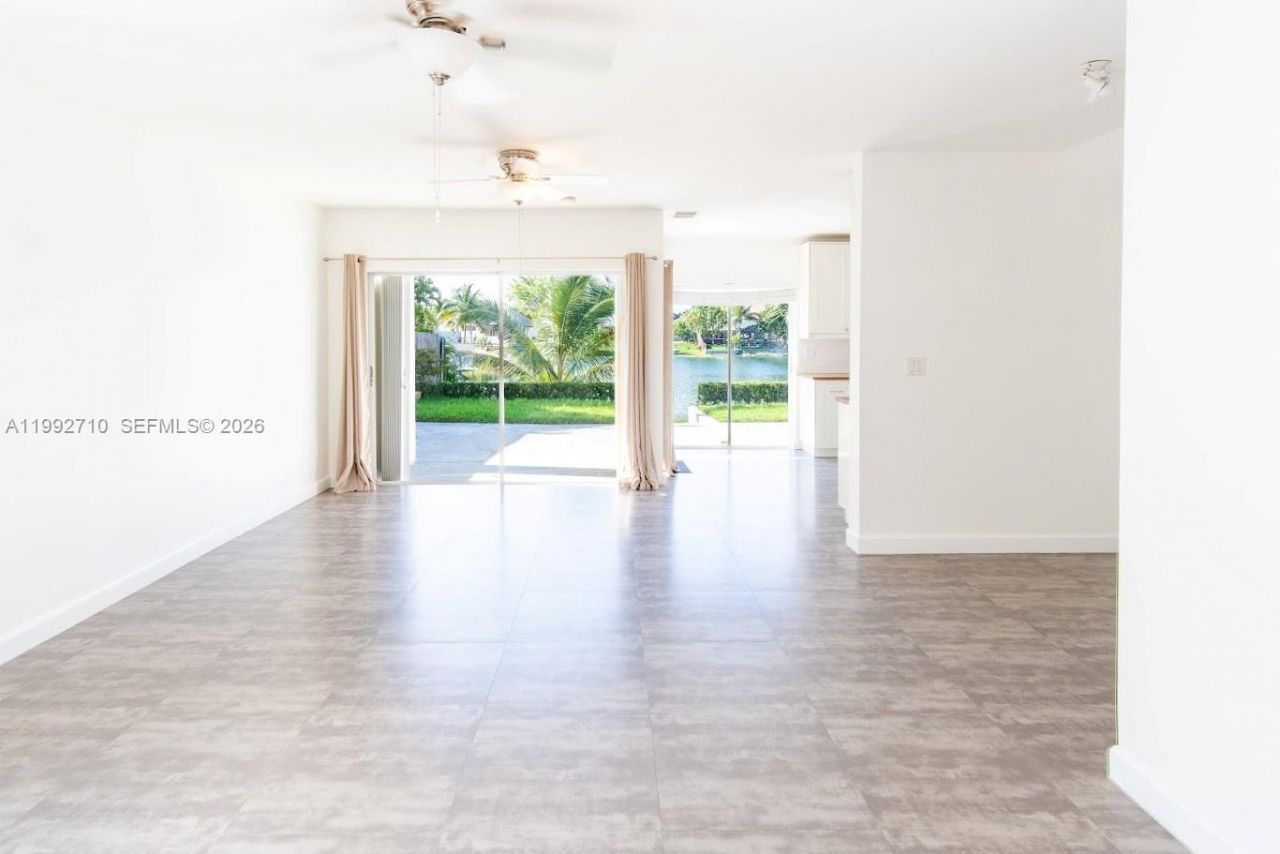 15511 SW 59th St, Miami, FL 33193 Photo