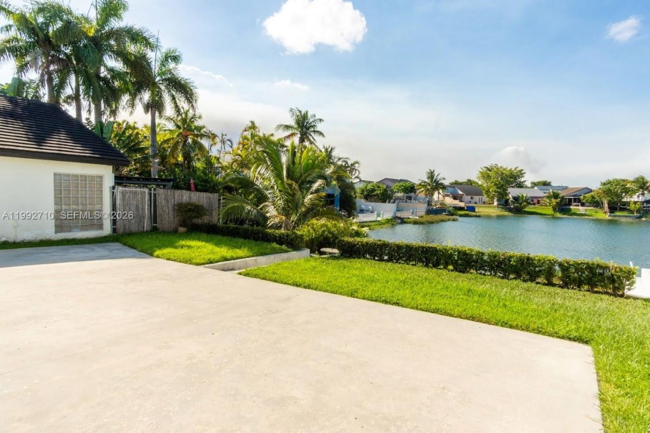 15511 SW 59th St, Miami, FL 33193 Photo