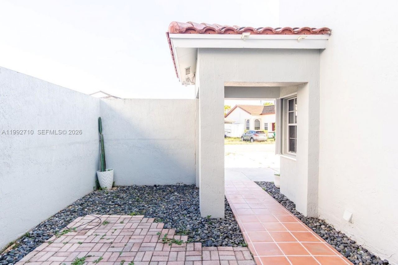 15511 SW 59th St, Miami, FL 33193 Photo