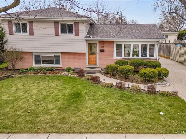 458 N 5th Avenue, Des Plaines, IL 60016