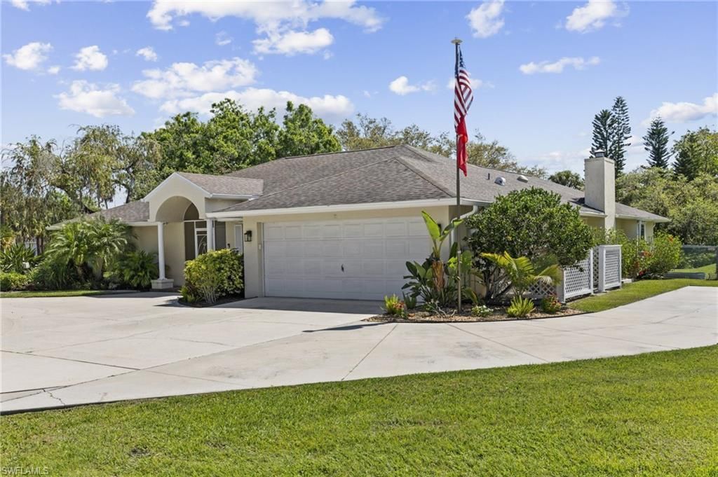 7294 Pelas Cir, North Fort Myers, FL 33917 Photo