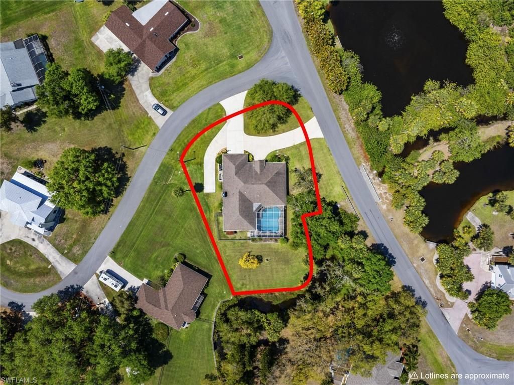 7294 Pelas Cir, North Fort Myers, FL 33917 Photo