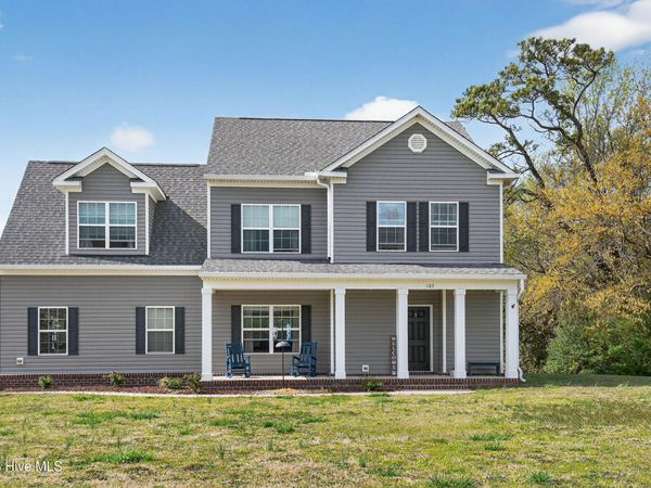 102 E Point Estates Road, Knotts Island, NC 27950