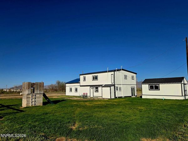 5355 Godchaux Road, Winnemucca, NV 89445