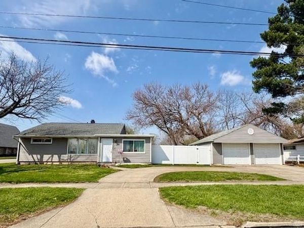 2151 S Smithville Road, Kettering, OH 45420