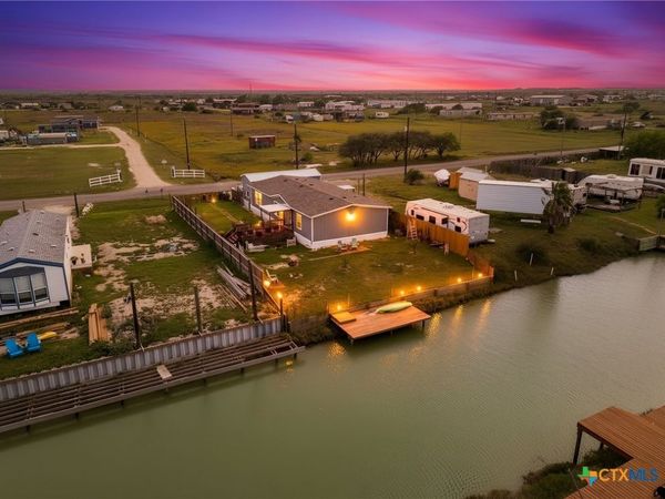 239 Allen M Parks, Rockport, TX 78382