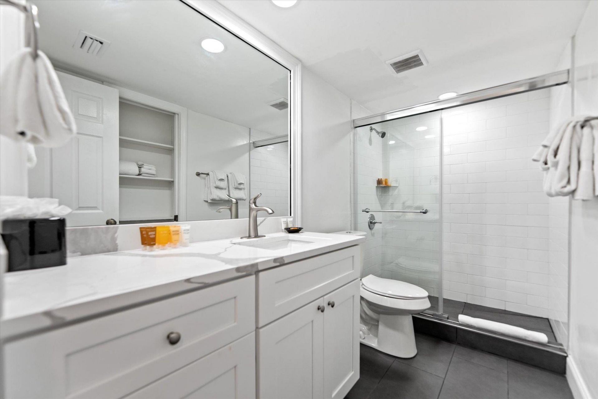 2323 Beach Villas, Unit 2323, Captiva, FL 33924 Photo