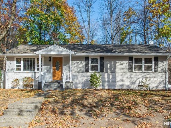 200 Conklintown Road, RINGWOOD, NJ 07456