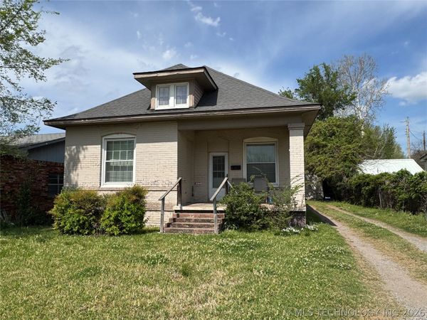 1025 E Seminole Street , McAlester, OK 74501